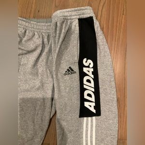 XL Adidas Sweatpants